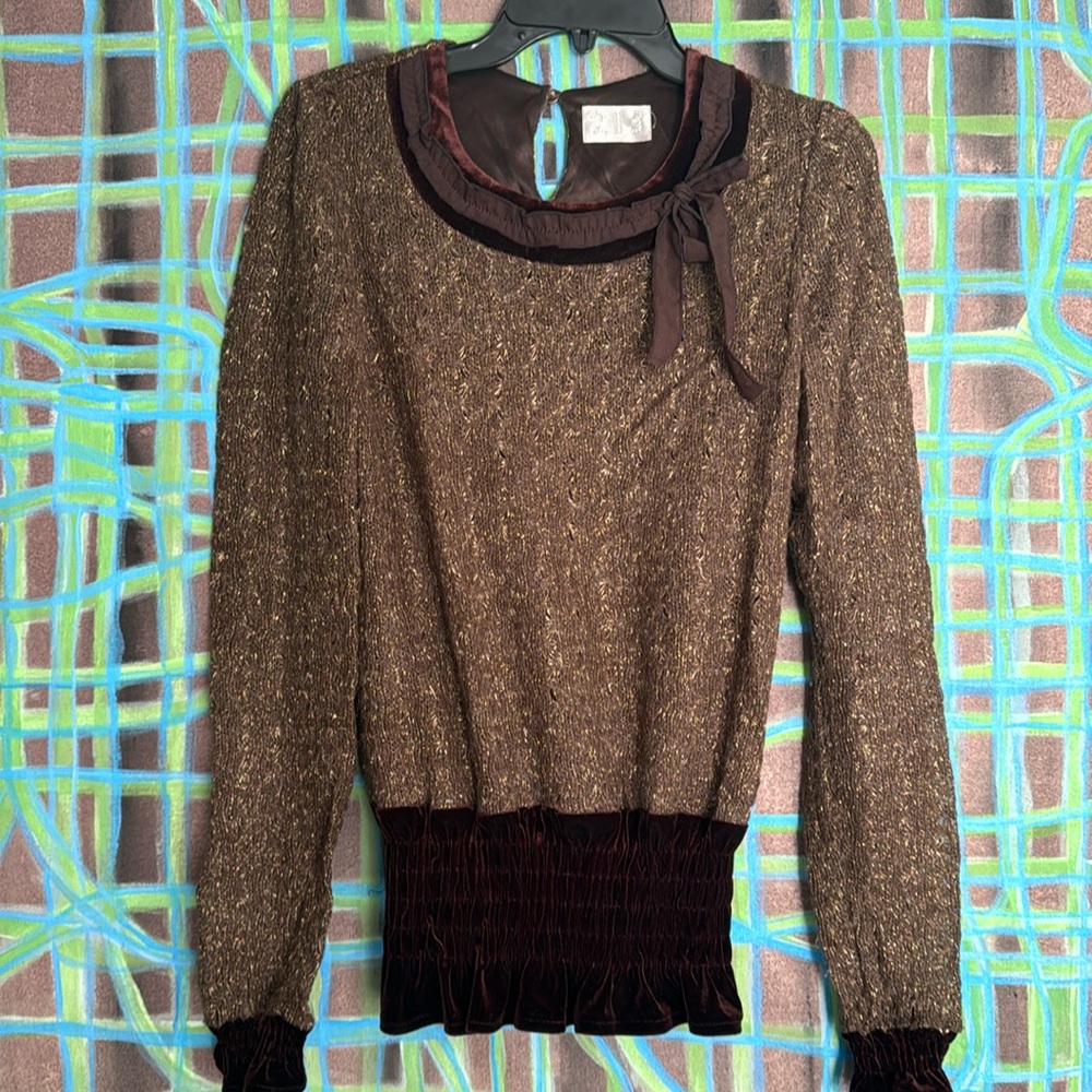 213 gold thread mixed media sweater with velvet and ribbon size large
